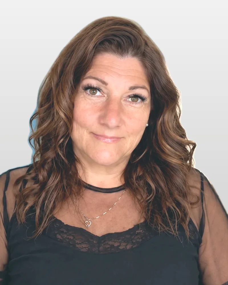 Angela, master stylist